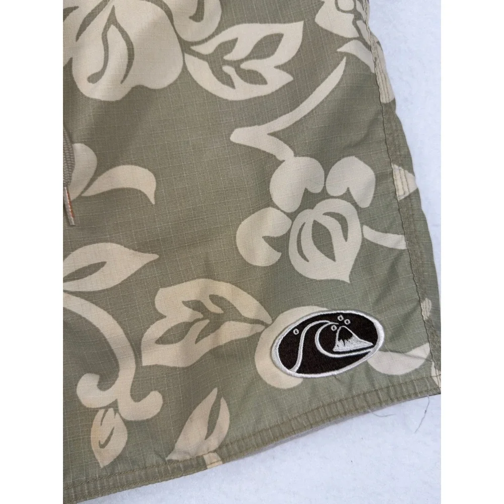 Quiksilver Edition Mens Board Shorts Size 34 Green Floral Ripstop Cargo L501378